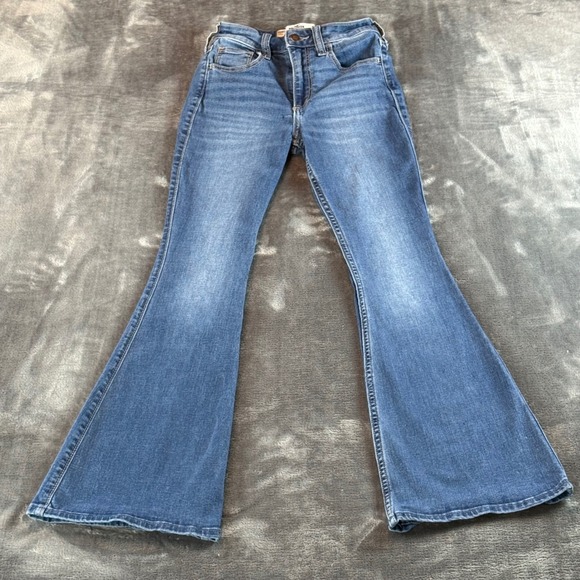 Hollister Denim - Hollister Curvy High-Rise Flare Jeans Blue Classic Stretch 000S W23S‎